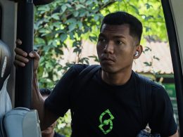 Fahri Langsa Gemilang: Kiper PSS Sleman Kokoh di Bawah Mistar!