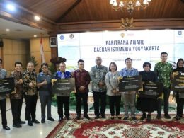 Kulon Progo Raih Paritrana Award 2025: Bukti Nyata Lindungi Pekerja!