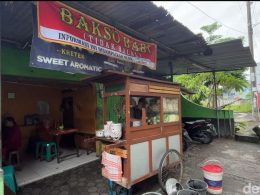 Viral Bakso Babi di Bantul: Fakta di Balik Spanduk DMI & MUI