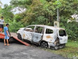 Livina Terbakar di Tanjakan Tompak Kulon Progo: Penyebab & Kronologi