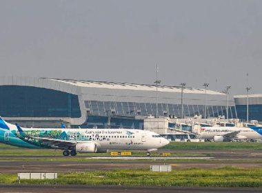 Garuda Indonesia Akuisisi Pelita Air: Perubahan Bisnis & Dampaknya