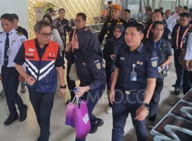 KAI Siap Hadapi Libur Akhir Tahun: Cek Jalur & Antisipasi Cuaca Ekstrem