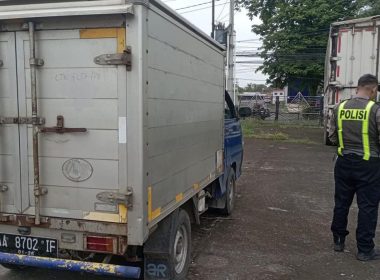 Tragis! Pemotor Tewas Tertabrak Truk & Mobil Boks di Imogiri Barat Bantul