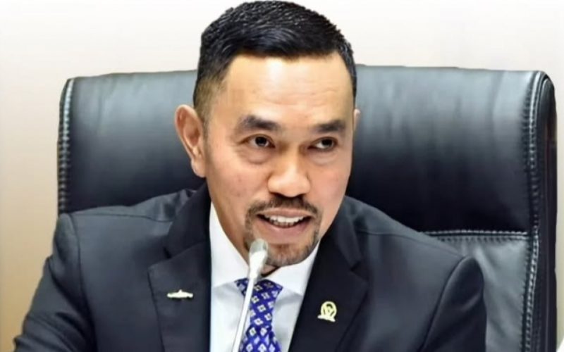 Ahmad Sahroni: Dari Tukang Semir Sepatu Hingga Resmi Raih Gelar Doktor Ilmu Hukum