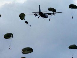 Kronologi Tragis: Insiden Terjun Payung HUT TNI ke-80 yang Merenggut Nyawa Prajurit Terbaik