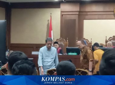 Polemik Kontrak Terminal BBM: Isu "Buang Badan" yang Menyeret Nama Karen Agustiawan