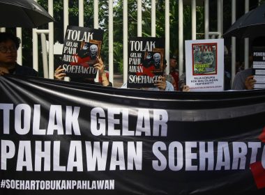 Kontroversi Soeharto: Usulan Pahlawan Nasional dan Kecaman Kelompok HAM